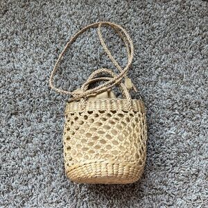 ❤️ Hat Attack straw crossbody bag ❤️